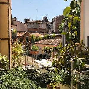 ** Hotel Croix Baragnon Francia
